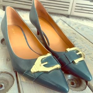 Nine West size 10 kitten heels